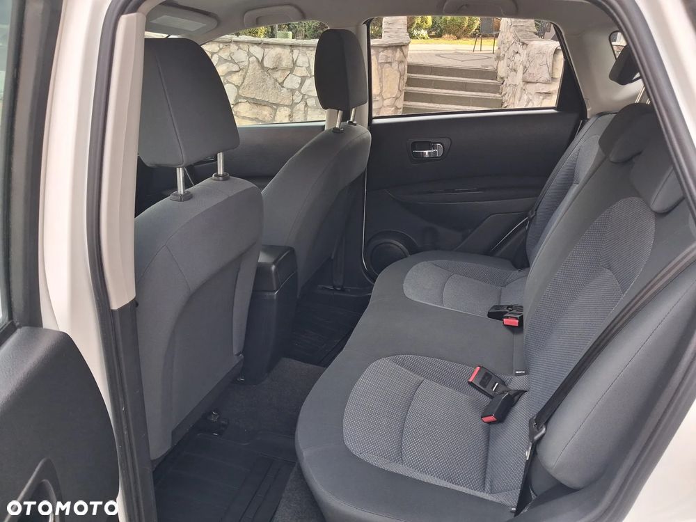 Nissan Qashqai - 11