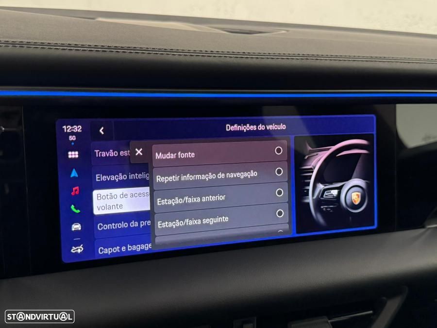 Porsche Macan Electric 4 - 38