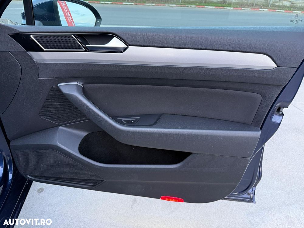 Volkswagen Passat 1.6 TDI (BlueMotion Technology) DSG Comfortline - 40