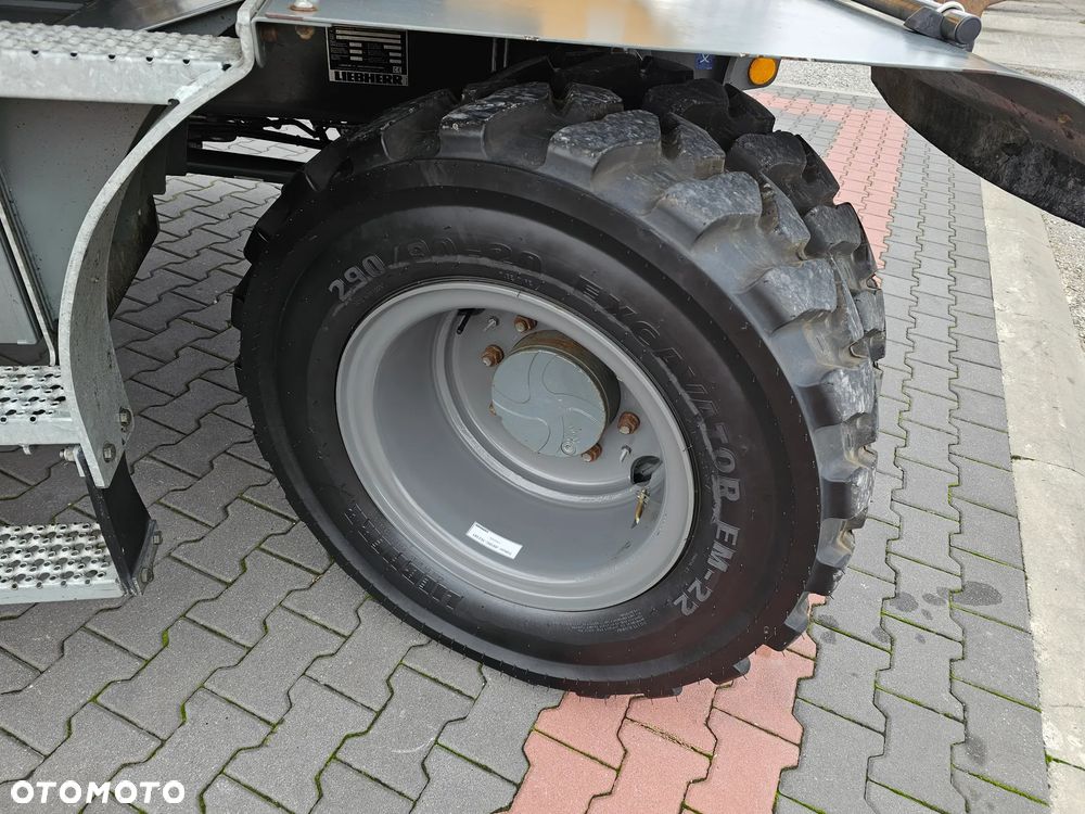 Liebherr A 912 Compact - 14