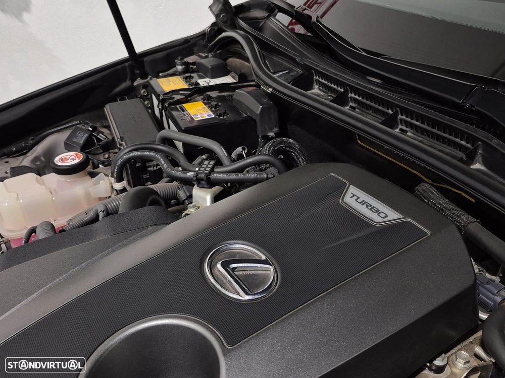 Lexus IS 200 t SPORT - 47