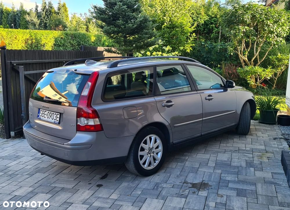Volvo V50 - 2