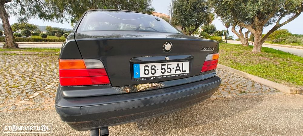 BMW 325 i - 7