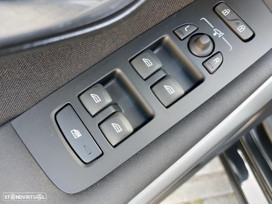 Volvo V40 2.0 D2 Kinetic Eco - 14