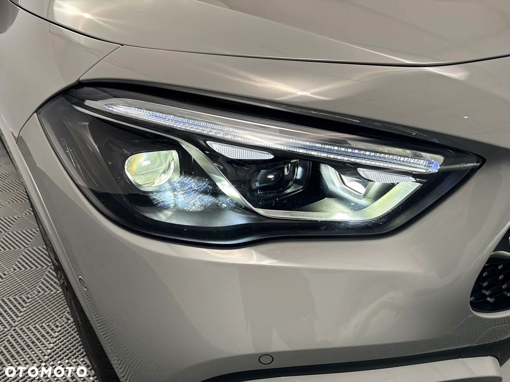 Mercedes-Benz GLA 200 AMG Line - 28