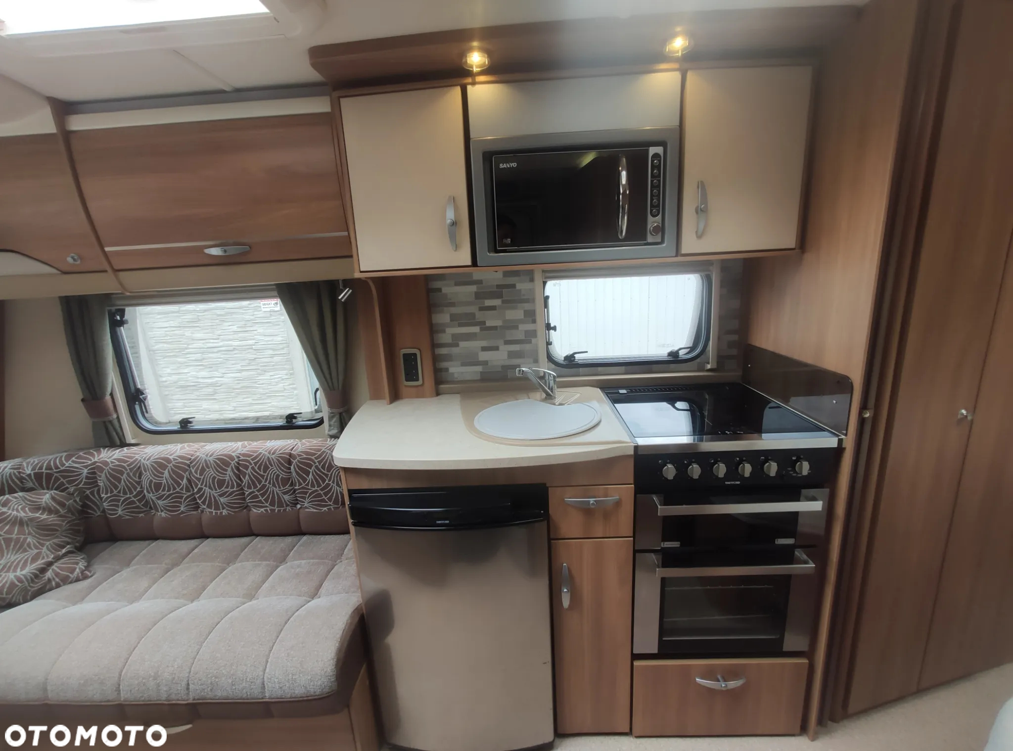 SWIFT CHALLENGER 570 SR - 22
