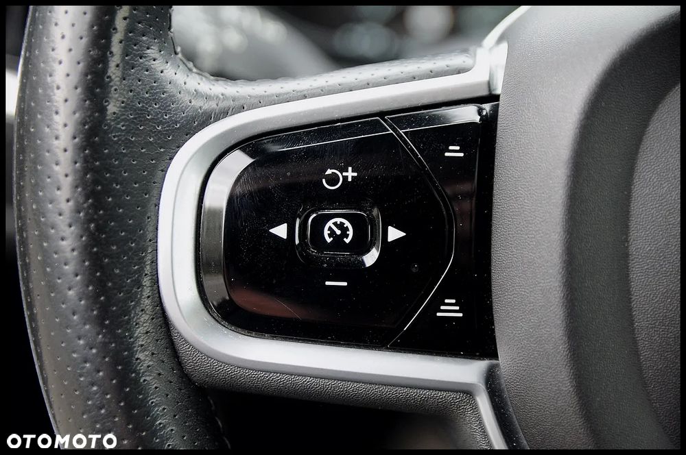 Volvo V90 Cross Country D5 AWD Ocean Race - 36