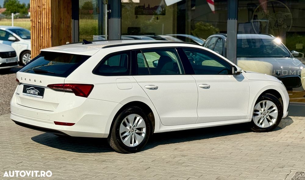 Skoda Octavia Combi 2.0 TDI Ambition - 14