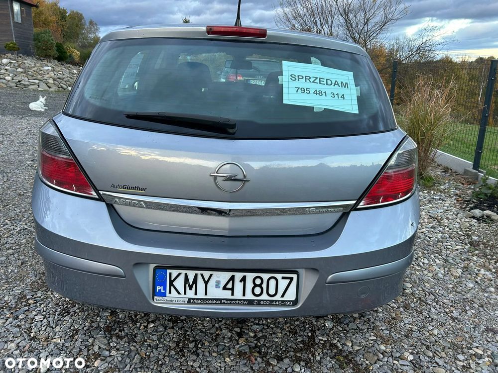 Opel Astra - 24