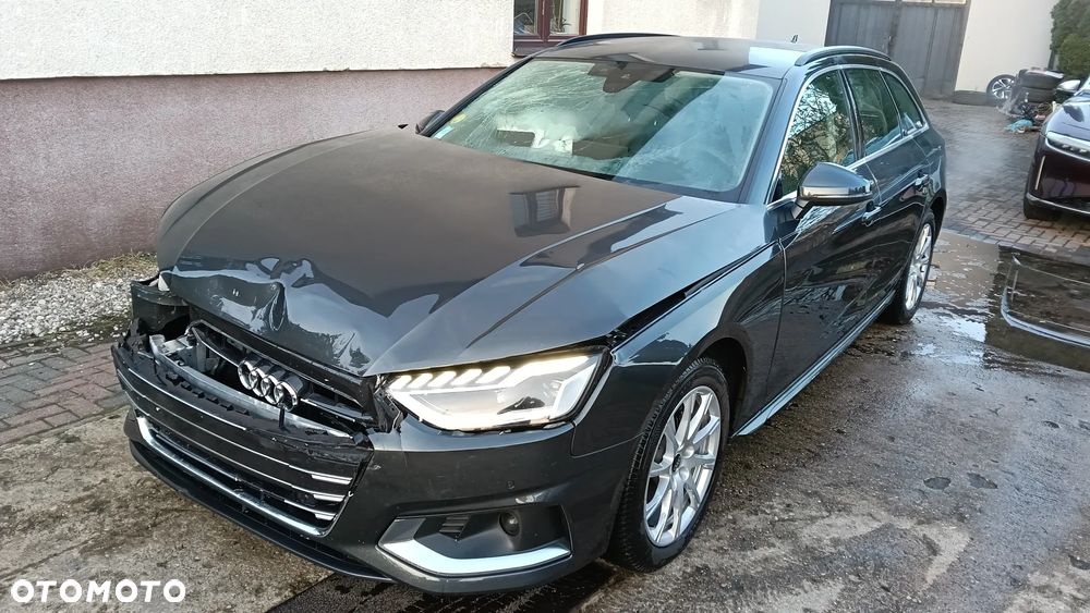 Audi A4 Avant 2.0 TDI S tronic - 2