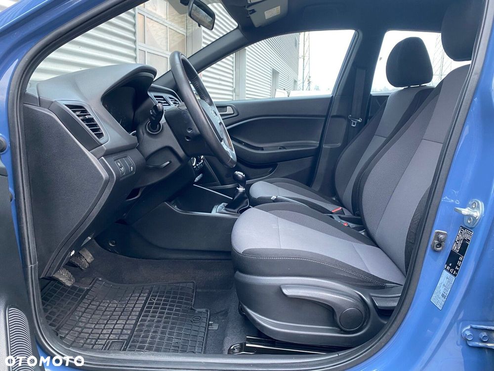 Hyundai i20 1.2 Fresh - 12