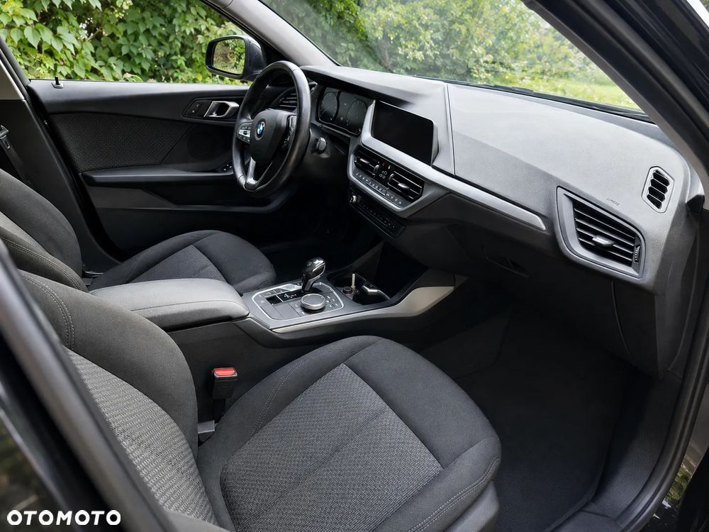 BMW Seria 1 118i Advantage - 9