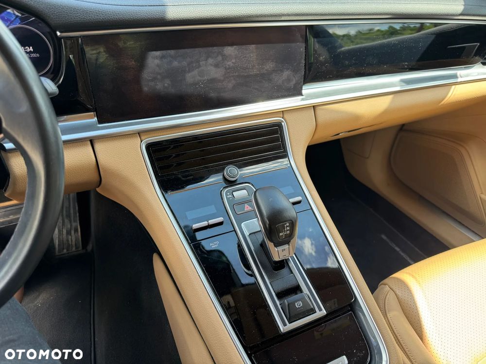 Porsche Panamera 4 E-Hybrid - 13