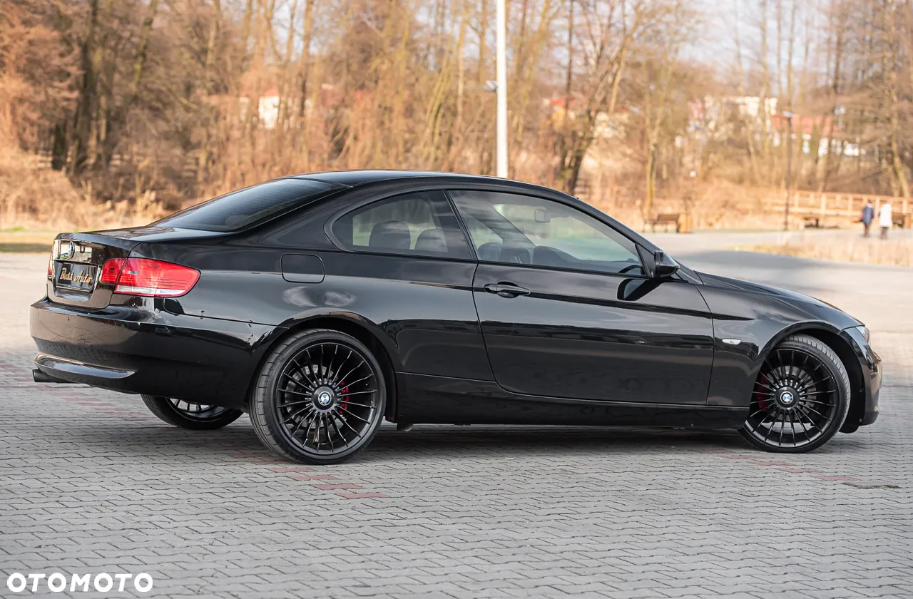 BMW Seria 3 320i Coupe Edition Exclusive - 14