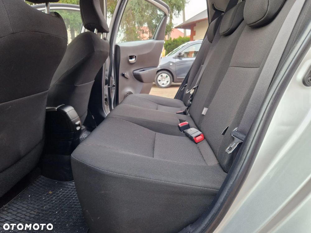 Toyota Yaris 1.33 Premium EU6 - 17