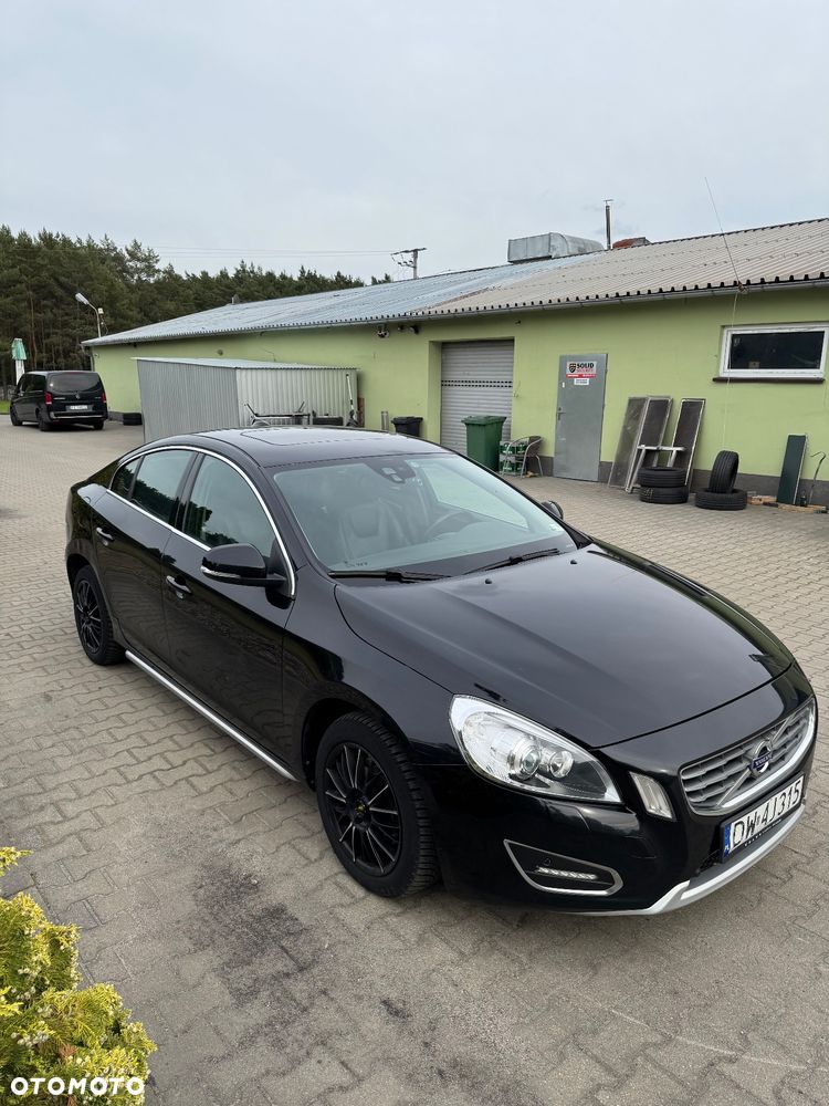 Volvo S60 D3 Summum - 2