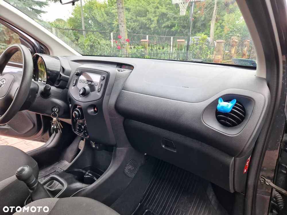 Toyota Aygo 1.0 VVT-i JBL Edition - 25