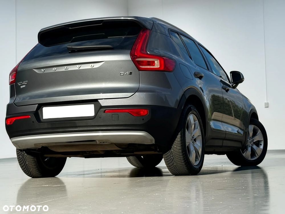 Volvo XC 40 D4 AWD Geartronic Momentum - 19