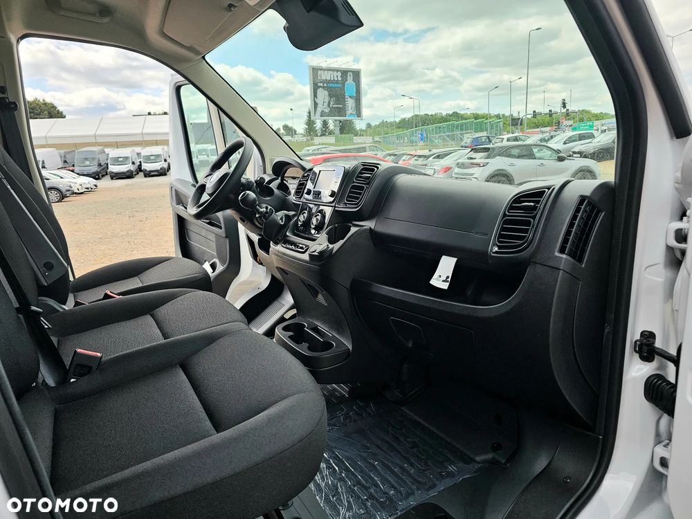Opel MOVANO FURGON L3H2 2,2 140 KM - 16