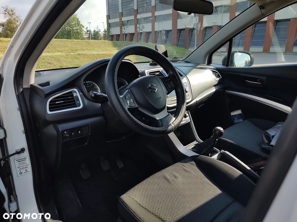 Suzuki SX4 S-Cross 1.6 Premium - 10