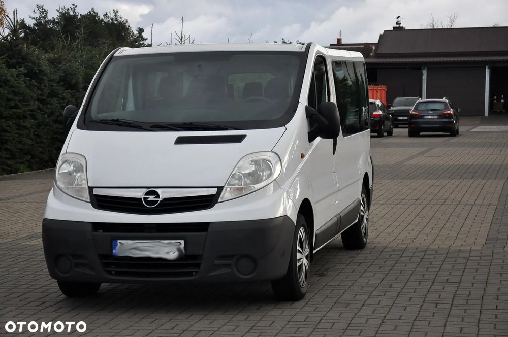 Opel Vivaro 2008 photo 2
