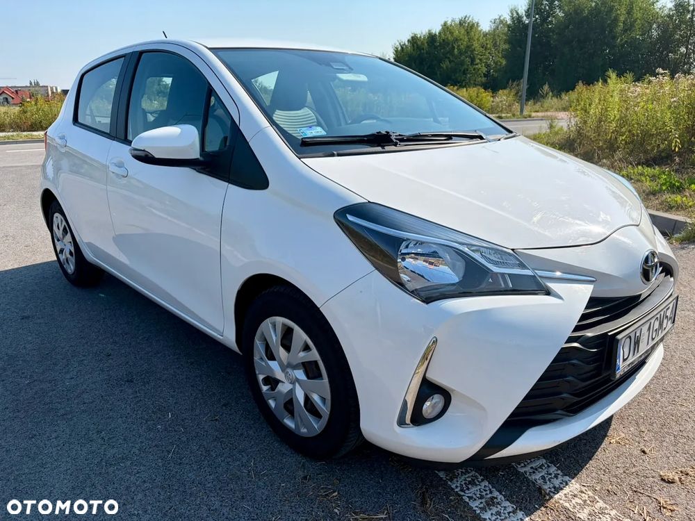 Toyota Yaris 1.5 Premium - 4