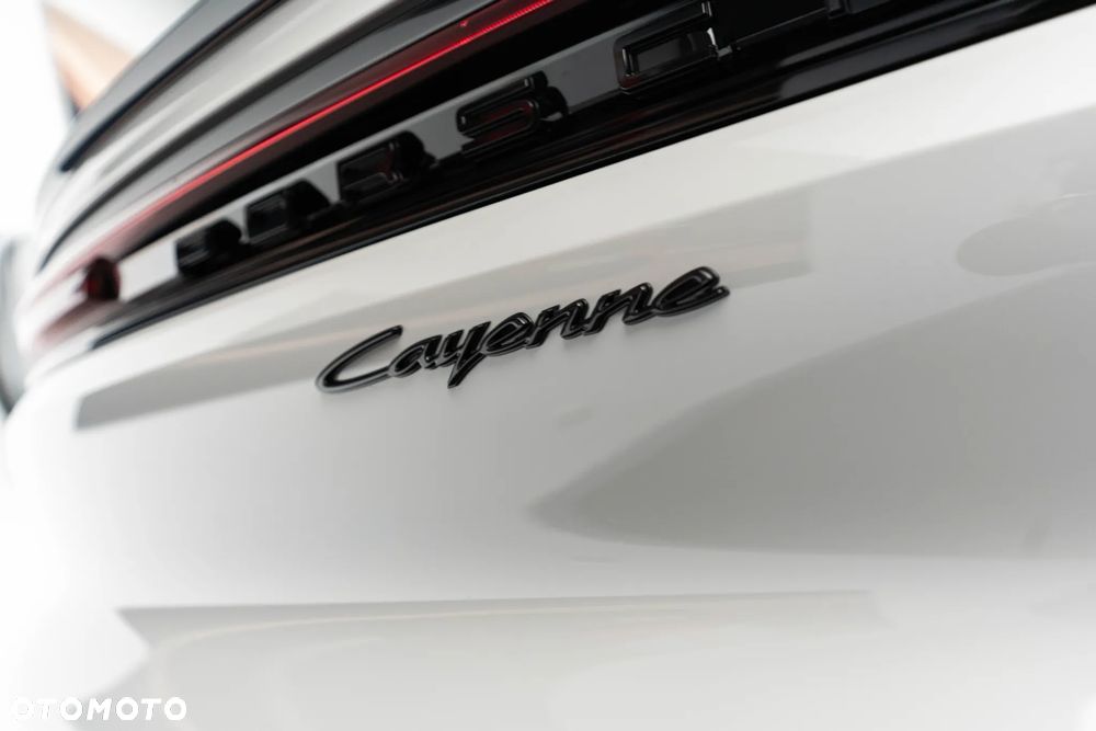 Porsche Cayenne E-Hybrid PHEV Black Edition - 37