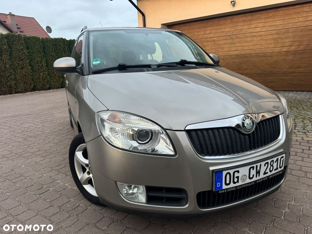 Skoda Fabia 2009 photo 4