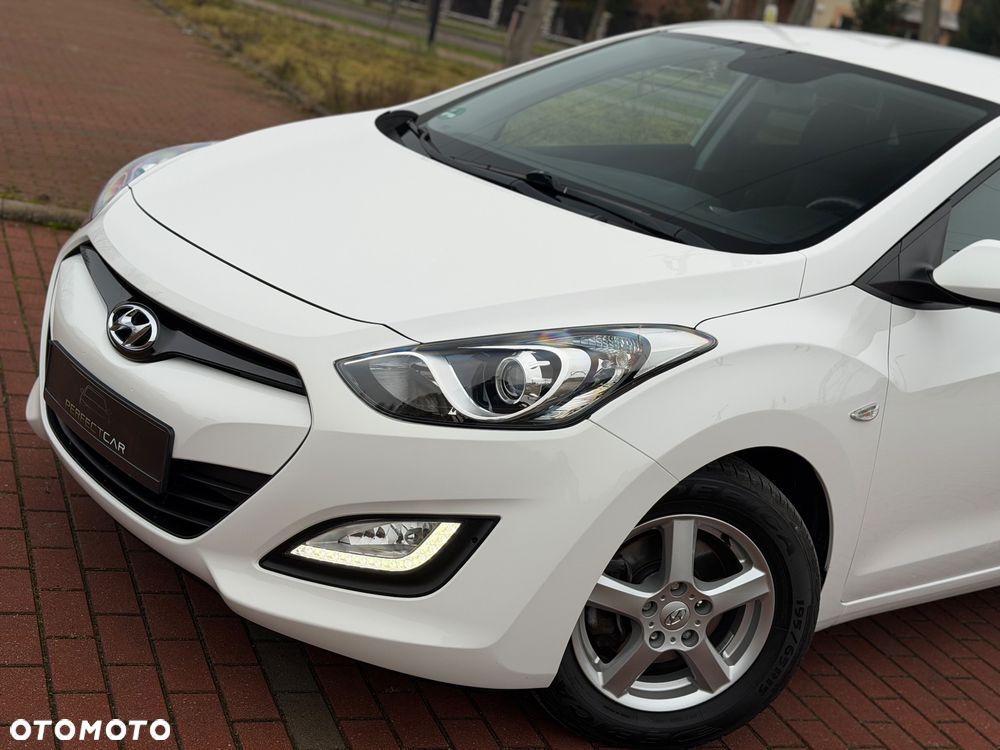 Hyundai i30 1.4 Comfort - 11