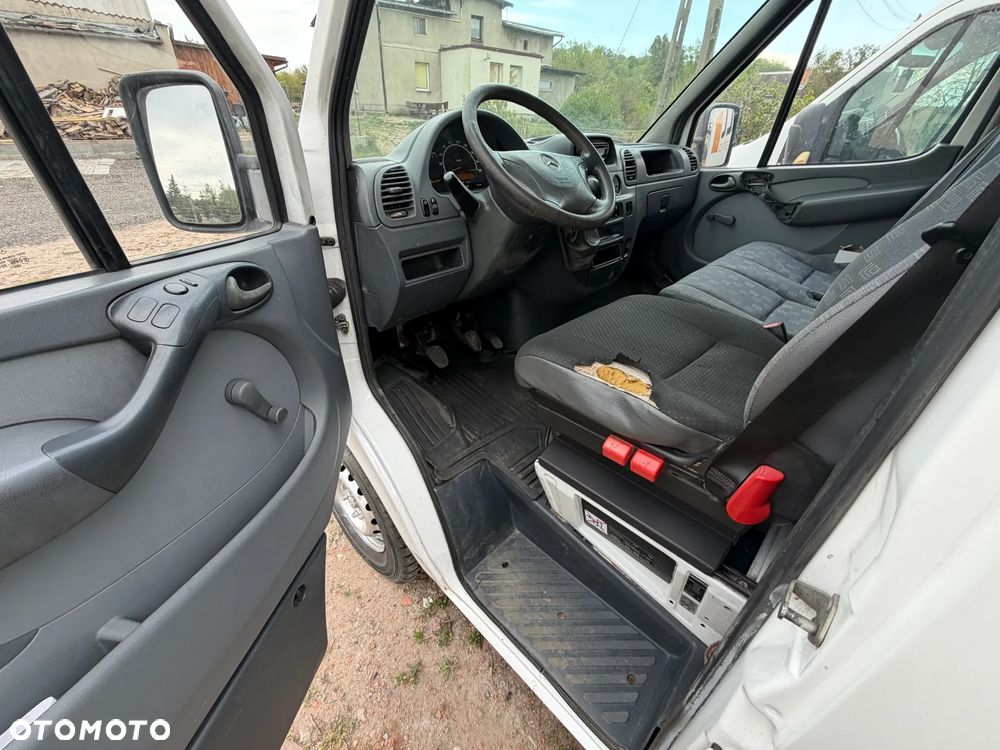 Mercedes-Benz SPRINTER - 10