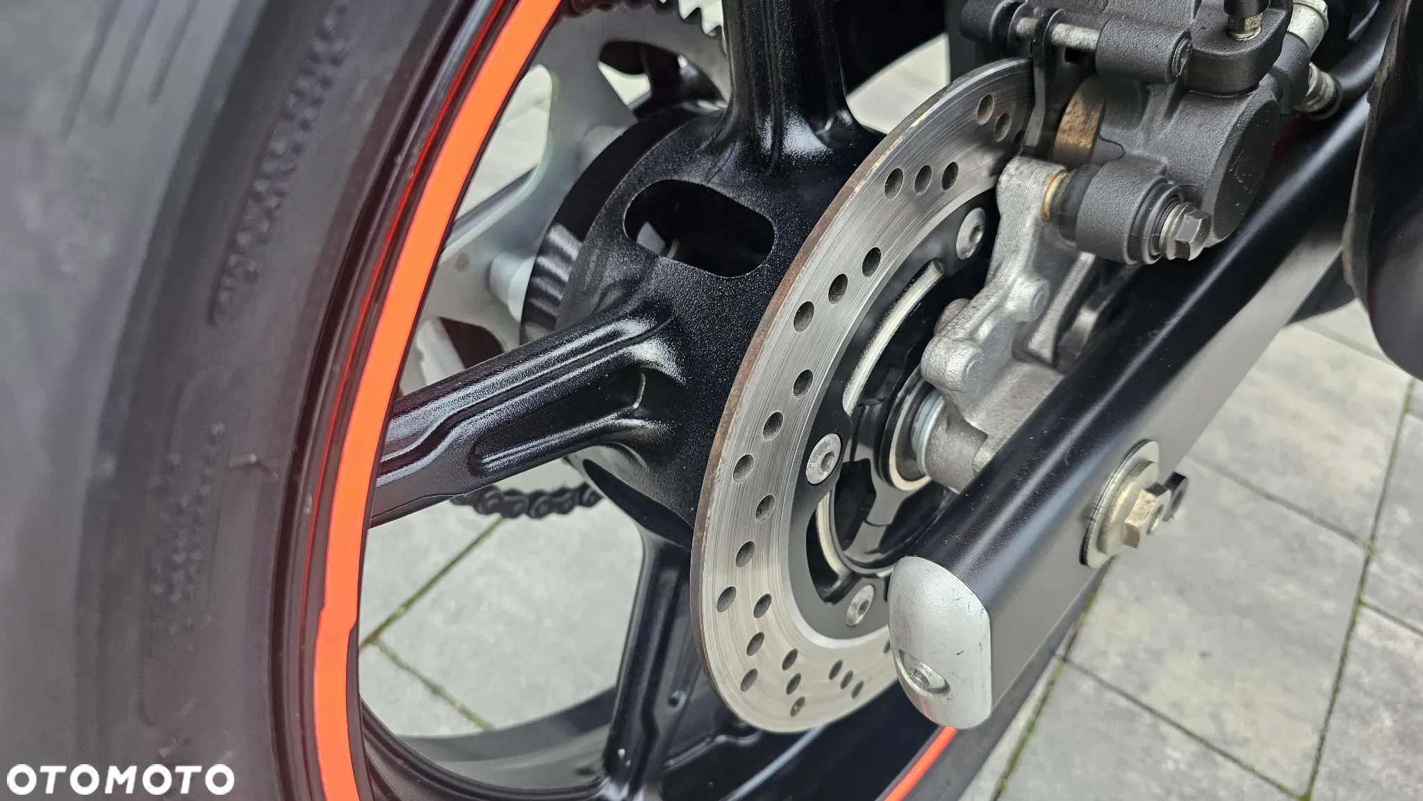 Suzuki Gladius - 8