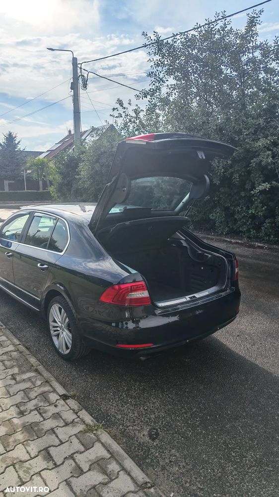 Skoda Superb 2.0 TDI Active DSG - 5