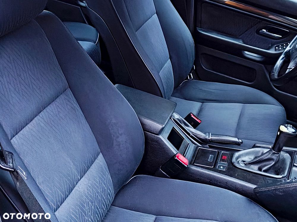 BMW Seria 5 - 8