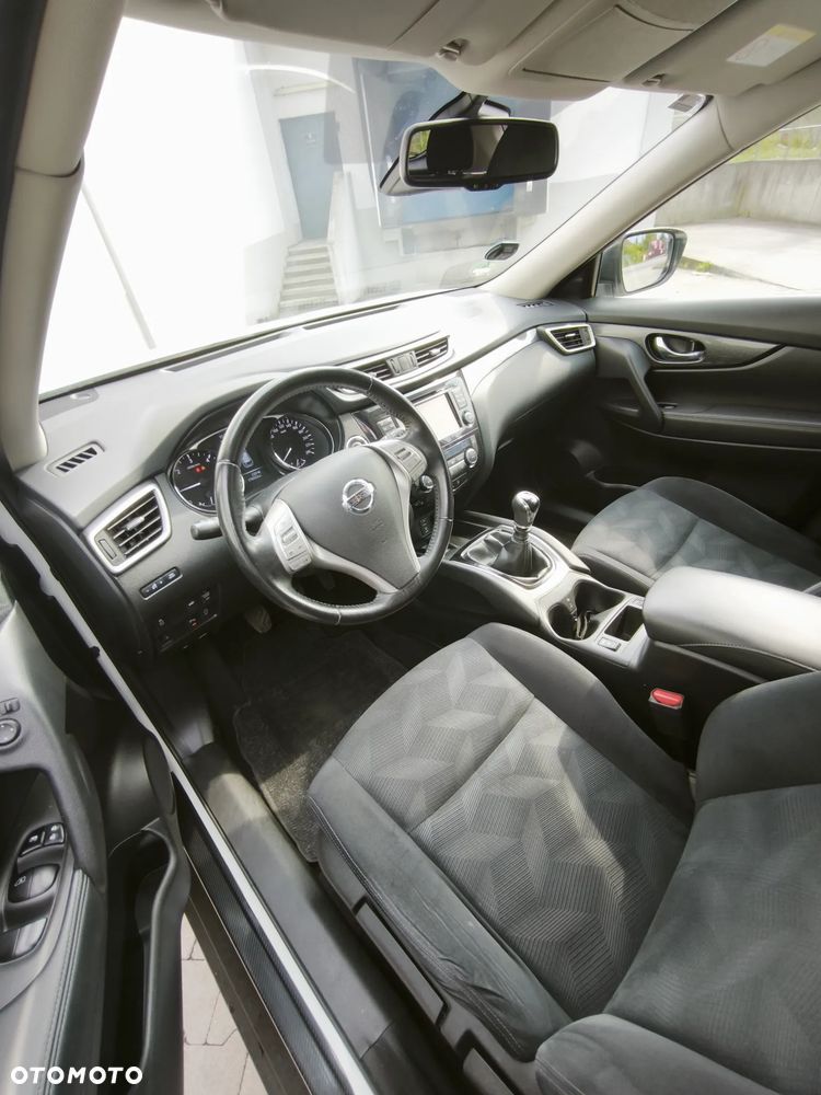 Nissan X-Trail 1.6 DCi N-Connecta 2WD EU6 - 23