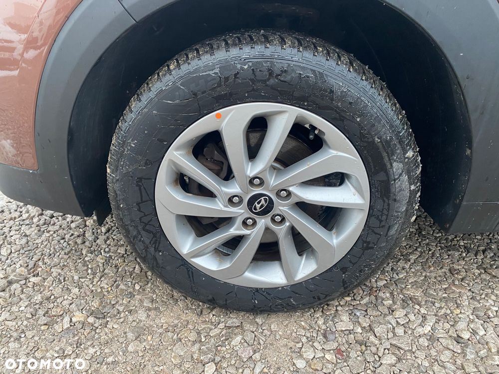Hyundai Tucson 1.6 GDI BlueDrive Style 2WD - 17