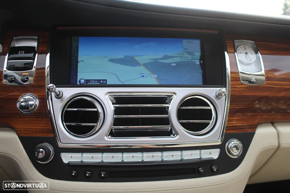 Rolls Royce Ghost - 24