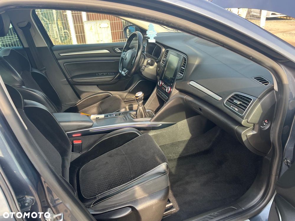 Renault Megane ENERGY TCe 130 BUSINESS - 11
