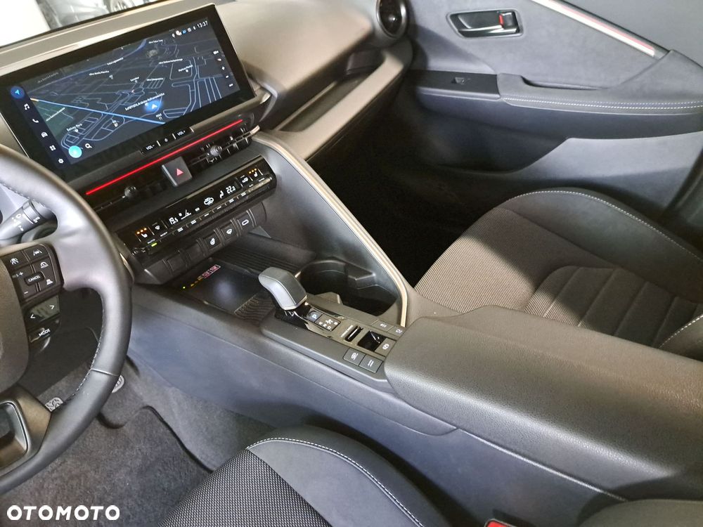 Toyota C-HR - 31