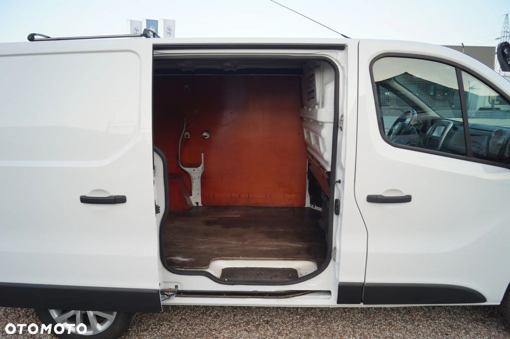 Renault Trafic - 15