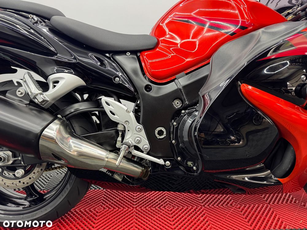 Suzuki GSX-R - 32