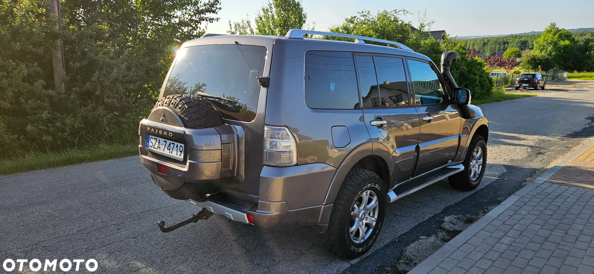 Mitsubishi Pajero - 5