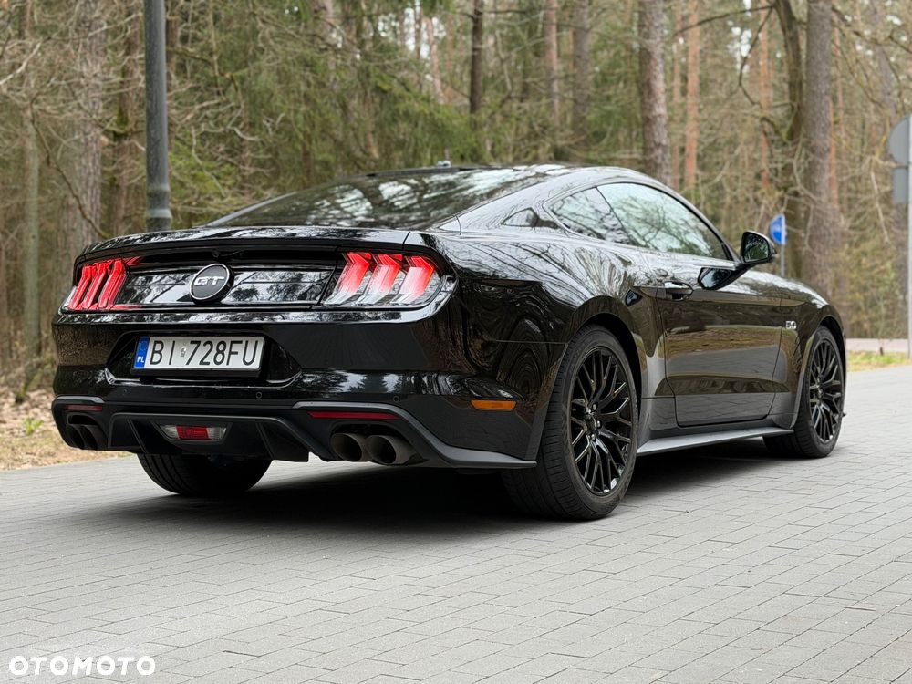 Ford Mustang - 11