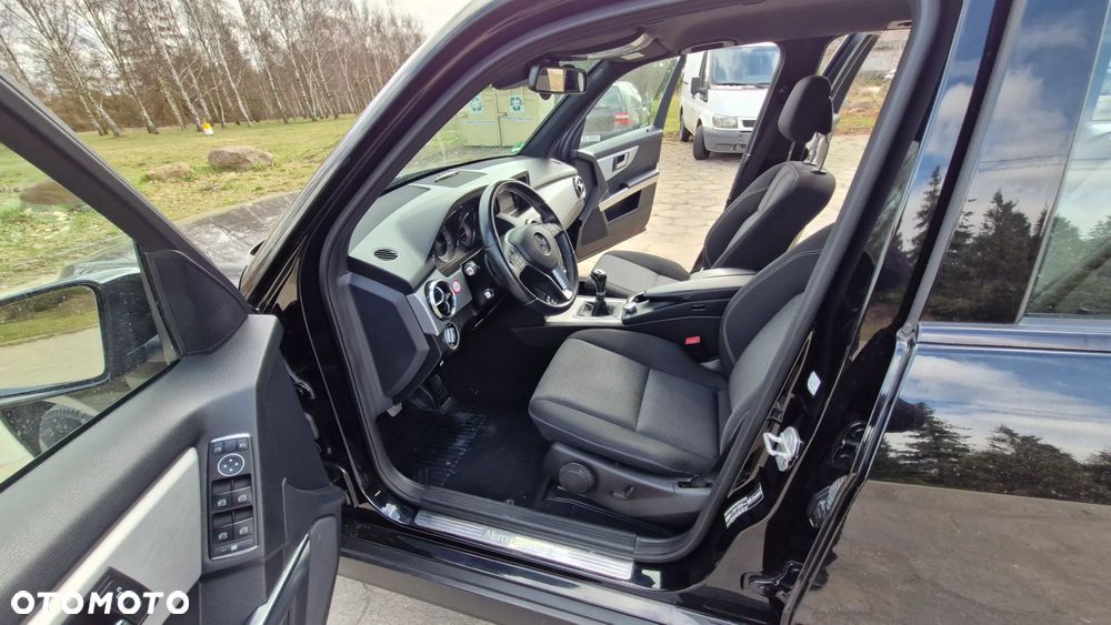 Mercedes-Benz GLK 200 CDI (BlueEFFICIENCY) - 9