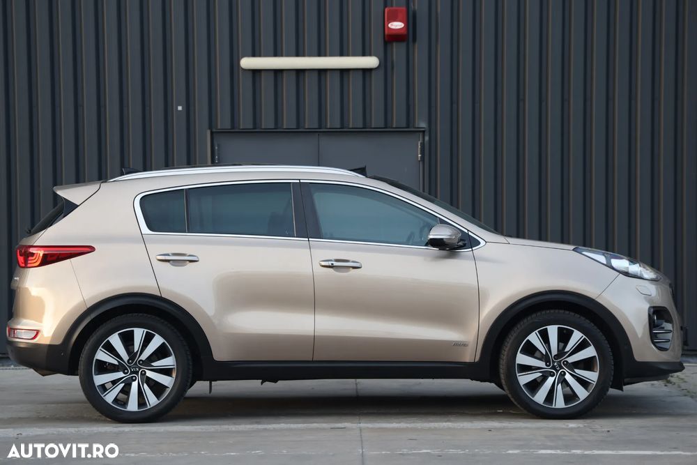 Kia Sportage 2,0 CRDI AWD Aut. Platinum - 29