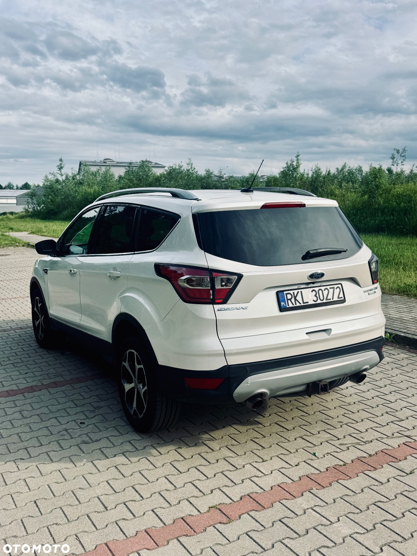 Ford Escape 2.0 EcoBoost AWD Titanium - 5