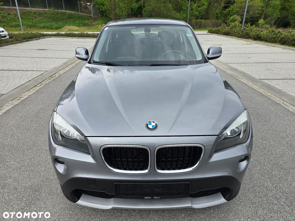 BMW X1 sDrive18d xLine - 40