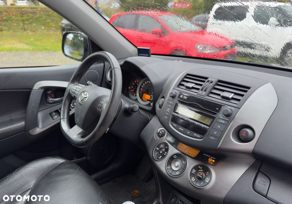 Toyota RAV4 - 15