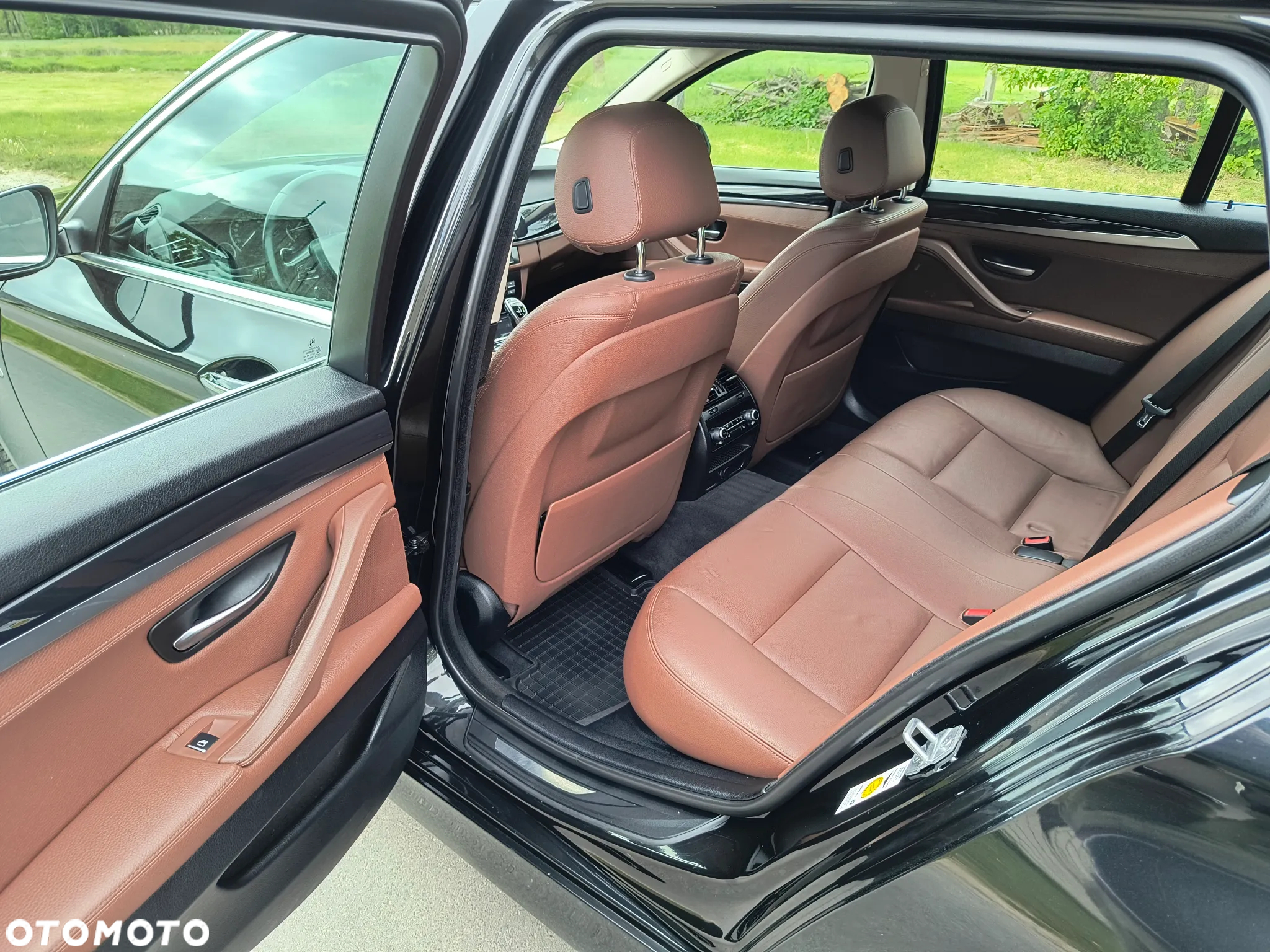 BMW Seria 5 530d Touring - 10