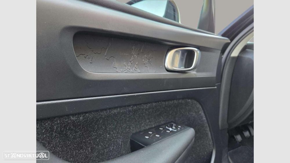 Volvo XC 40 2.0 D3 Inscription - 25