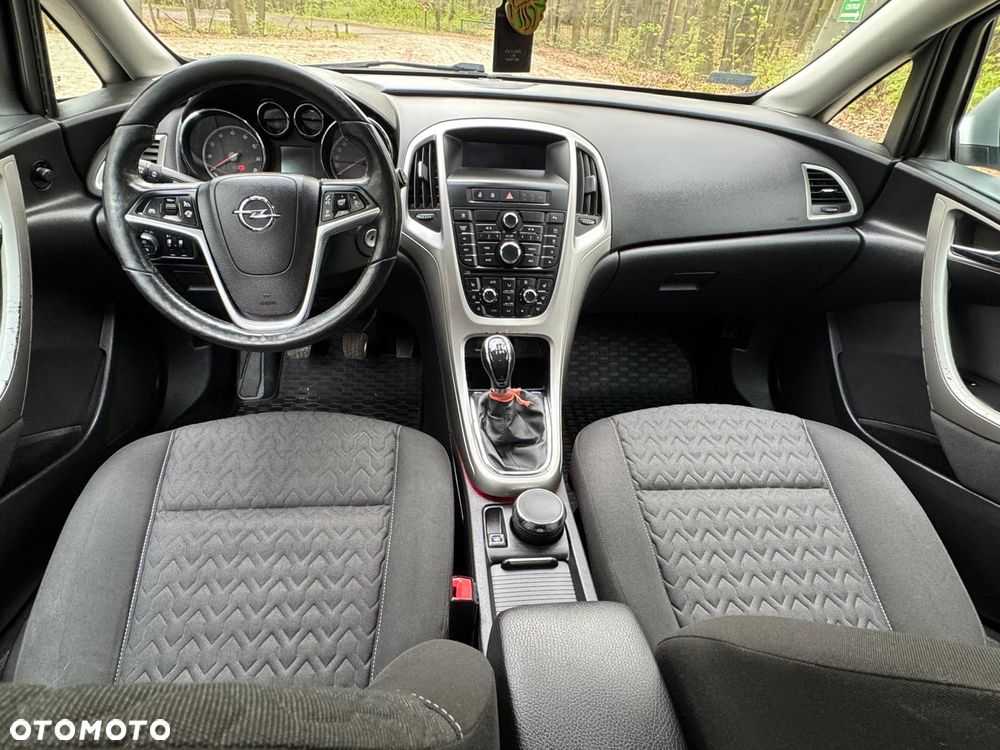 Opel Astra - 16